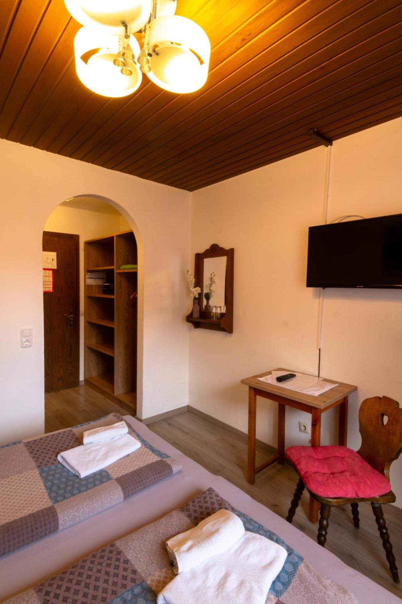 Metzgerwirt Vieh Heli Hotel Bad Goisern Ngoại thất bức ảnh